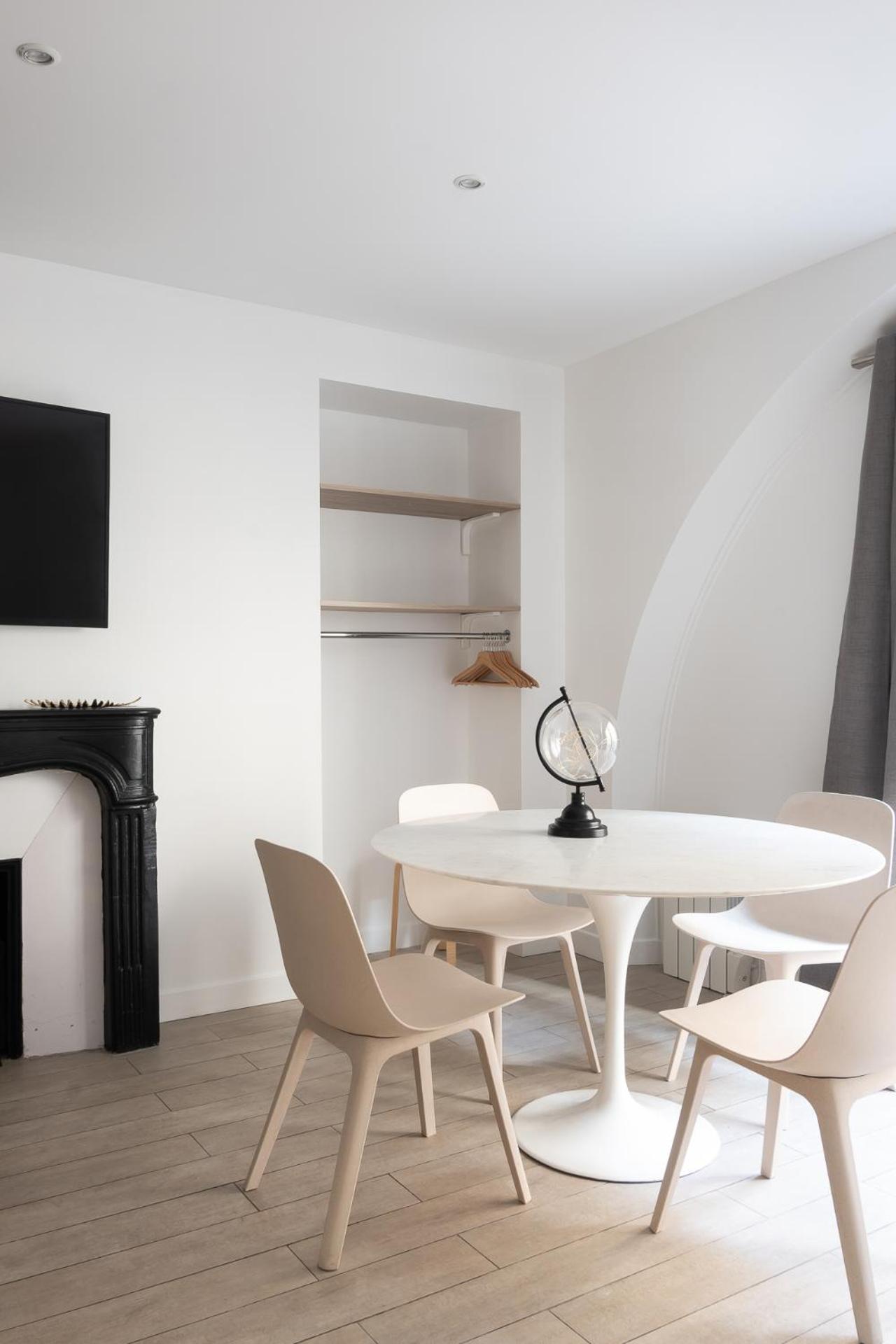 Central Apartment In The Heart Of The Marais With Air Conditioning باريس المظهر الخارجي الصورة